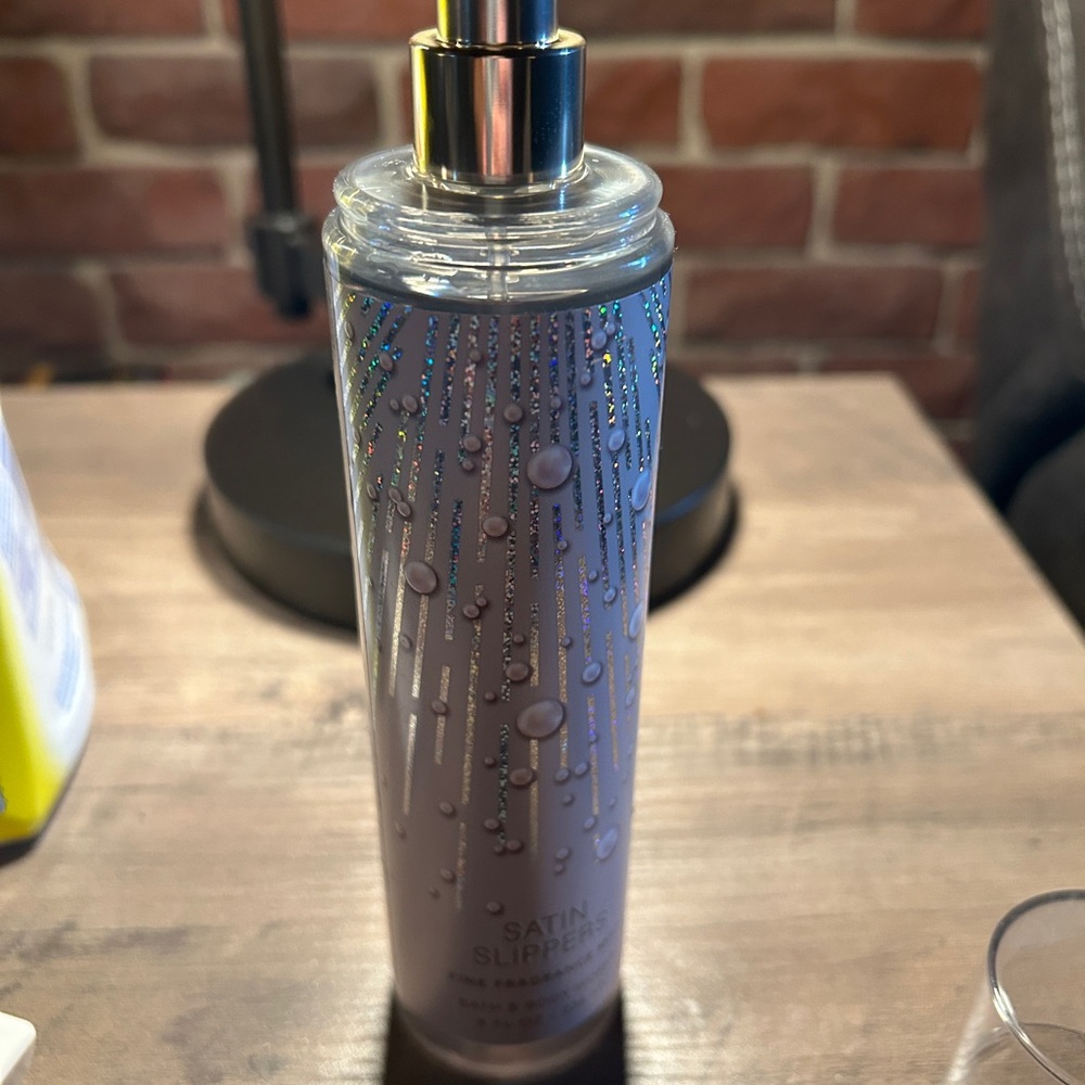 Bath & Body Works Satin Slipper Mist - Silver and Purple
